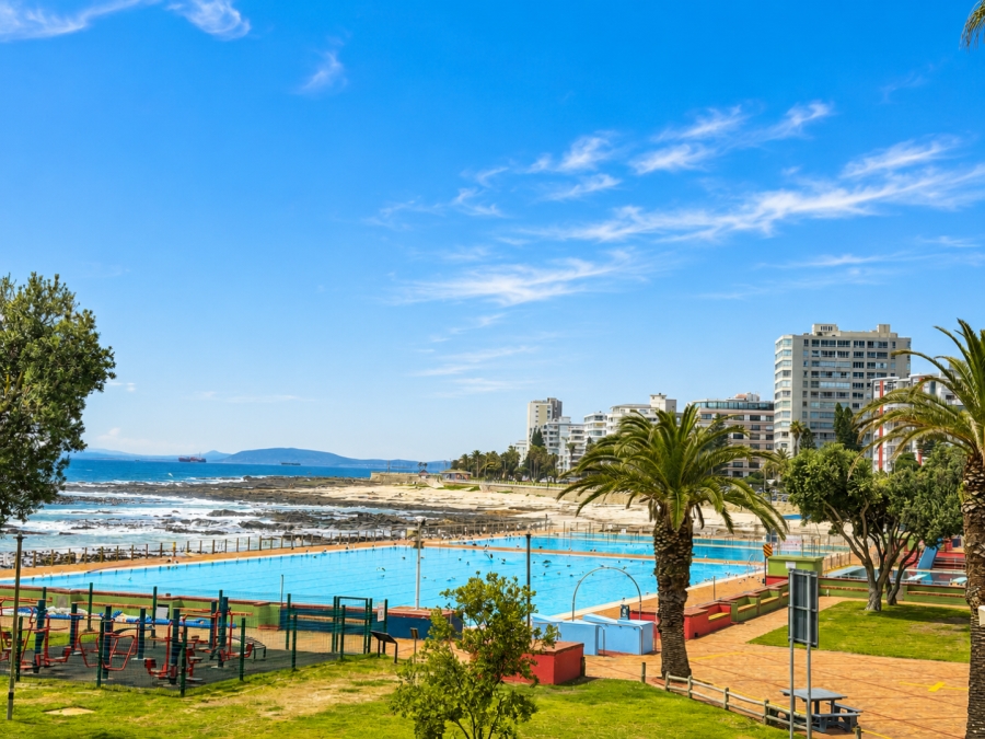 To Let 2 Bedroom Property for Rent in Sea Point Western Cape